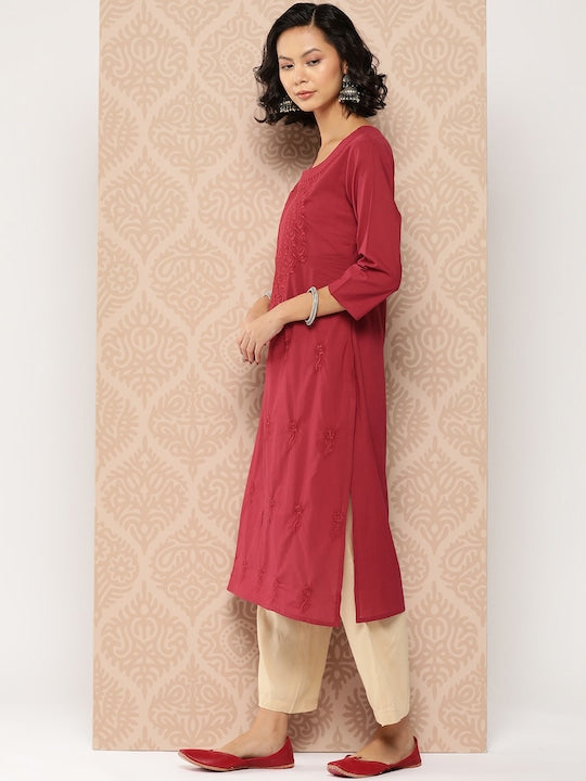 Yufta Floral Embroidered Chikankari Cotton Kurta Maroon