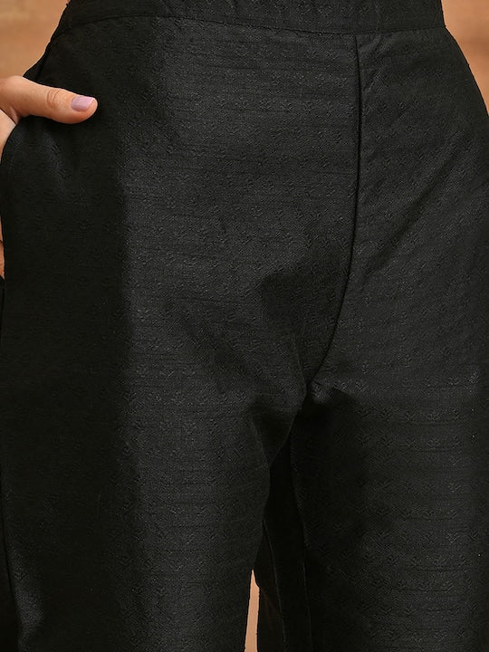 AKS Ethnic Motifs Embroidered Mirror Work Straight Kurta with Trousers