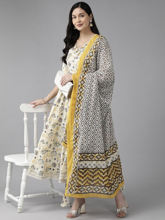 Yufta Women Printed Angrakha Gotta Patti Pure Cotton Kurta with Trousers & With Dupatta