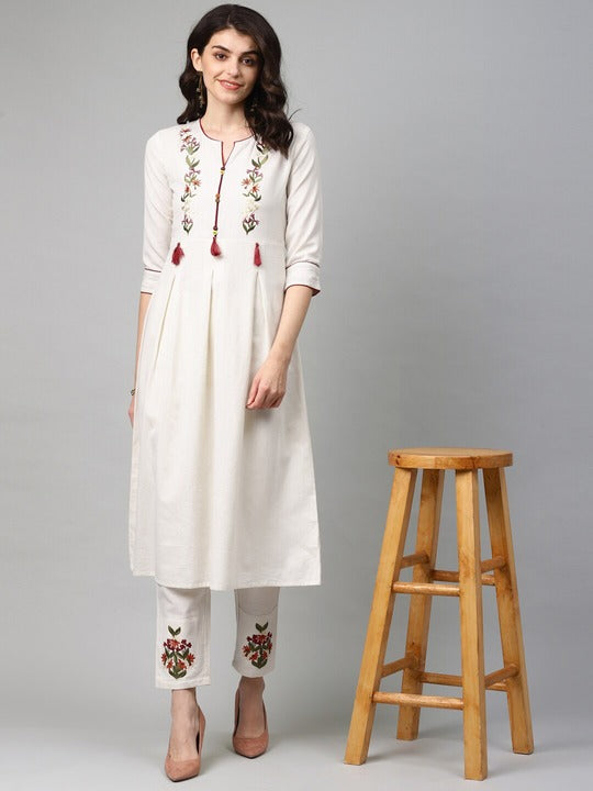 Yufta Women Off-White Yoke Design Kurta with Trousers