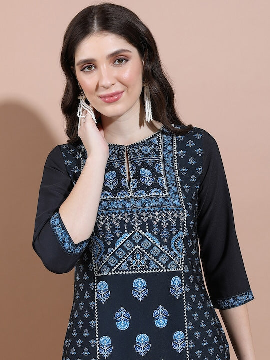 Vishudh Ethnic Motifs Printed Thread Work Kurta