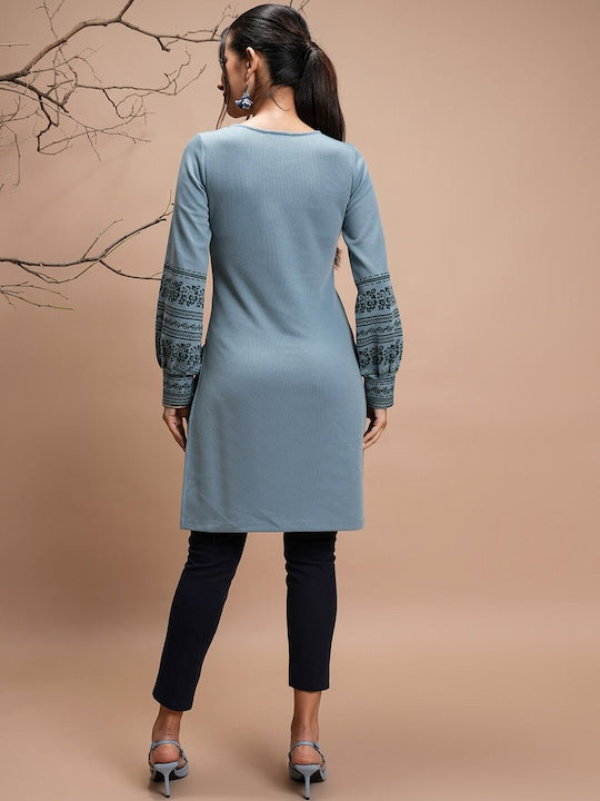 Vishudh Floral Printed Puff Sleeves Straight Kurta