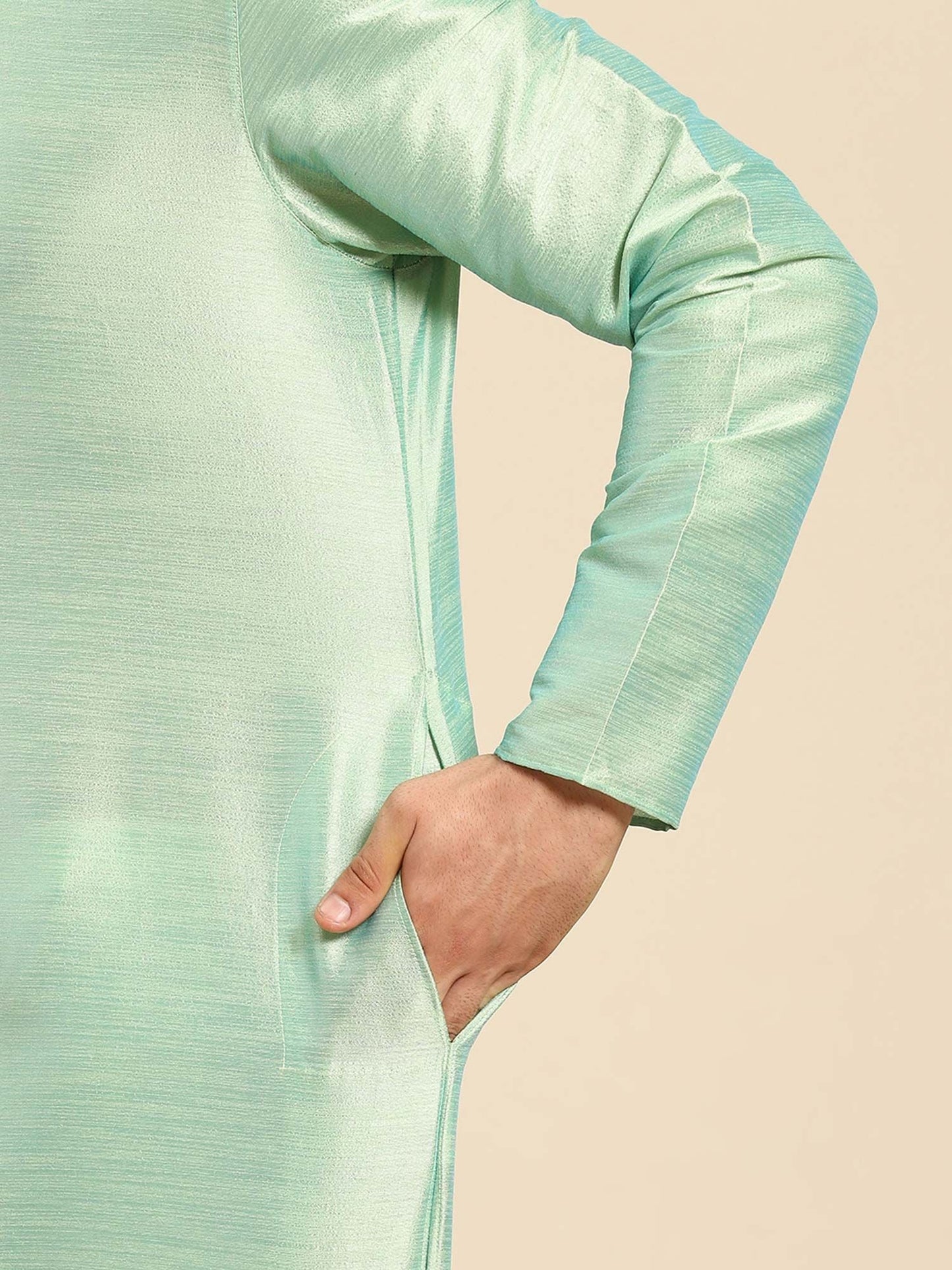 Amodh by Kisah Men Green Kurta (Set of 2)